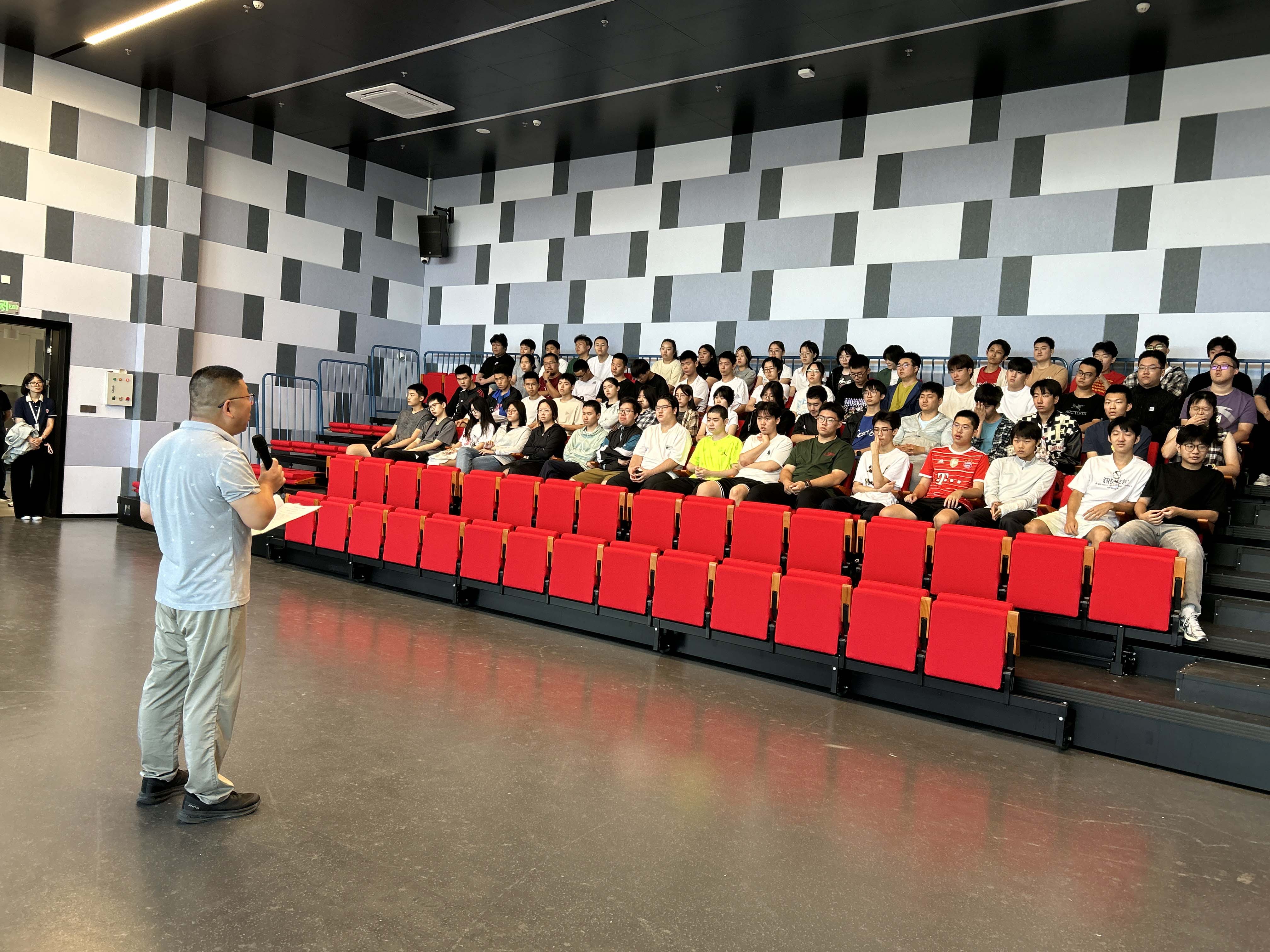 思沁开学季：带着你的目标来 我们给你方法和底气！
